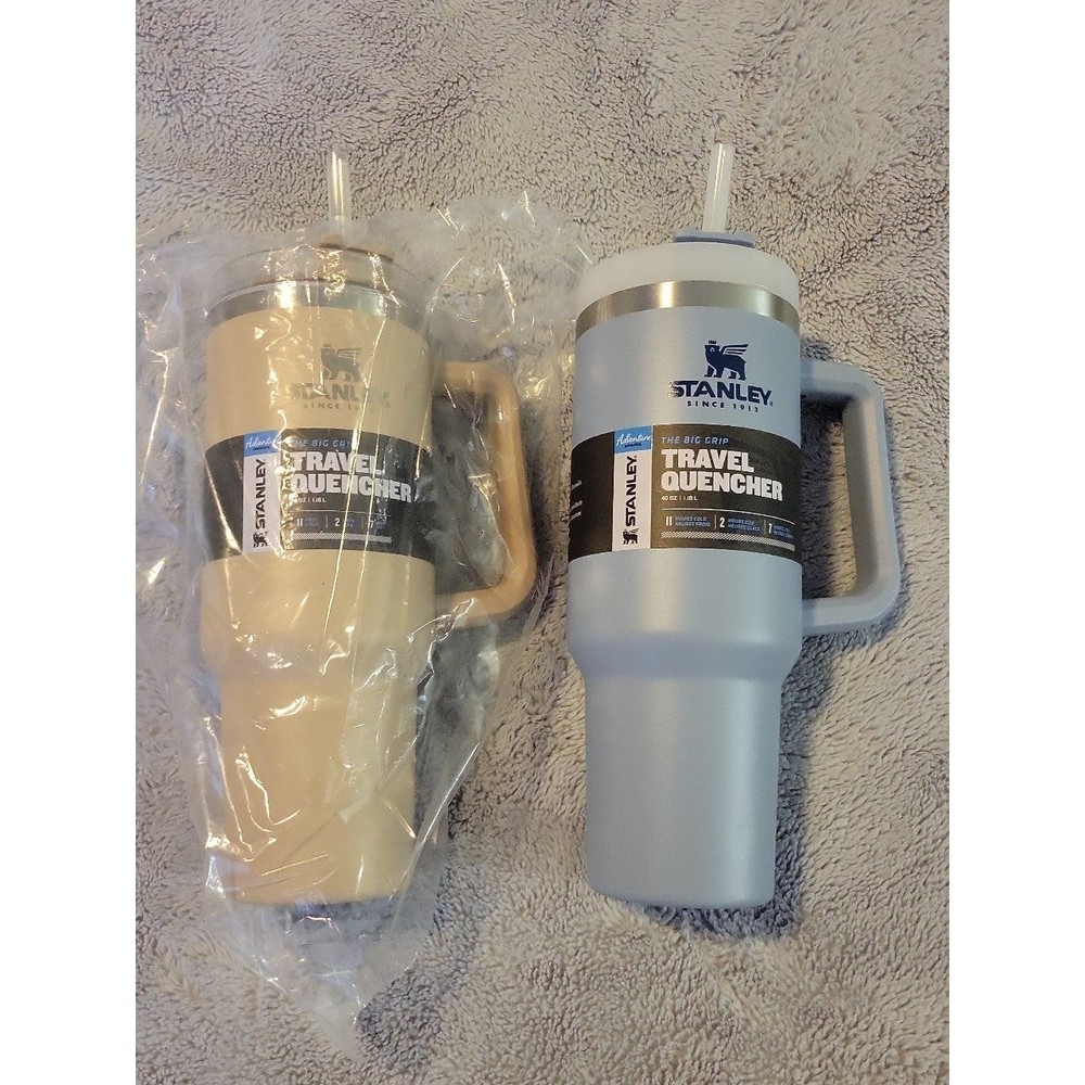 *BNWT*Bundle of 2 Stanley Adventure Quenchers in 40 oz.Driftwood & Chambray